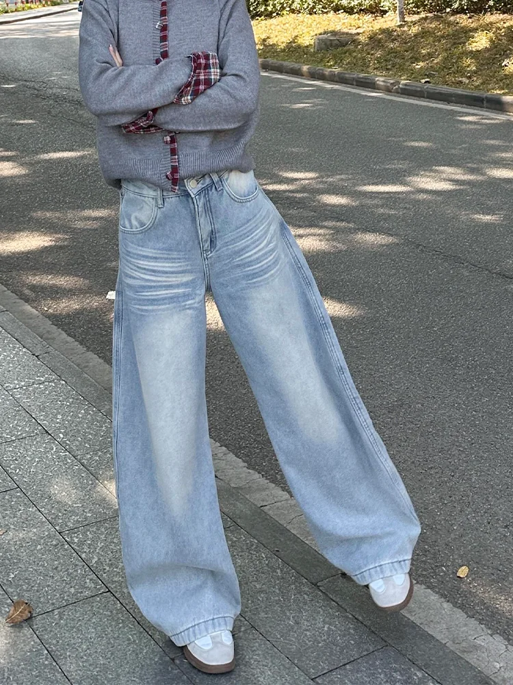 Loose High Waist Wide Leg Jeans Women's Blue Whisker Washed Draping Denim Pants Korean Style Casual Wear Resistant
Loose High Waist Wide Leg Jeans Women's Blue Whisker Washed Draping Denim Pants Korean Style Casual Wear Resistant