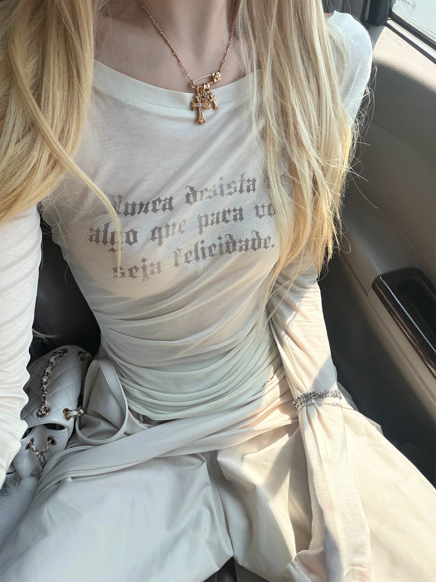 Тонкая футболка с длинными рукавами и принтом в виде букв Rase Le Sol 's Murmur Spotted Letter Print, женский модный летний пуловер с круглым вырезом, топ
Тонкая футболка с длинными рукавами и принтом в виде букв Rase Le Sol 's Murmur Spotted Letter Print, женский модный летний пуловер с круглым вырезом, топ