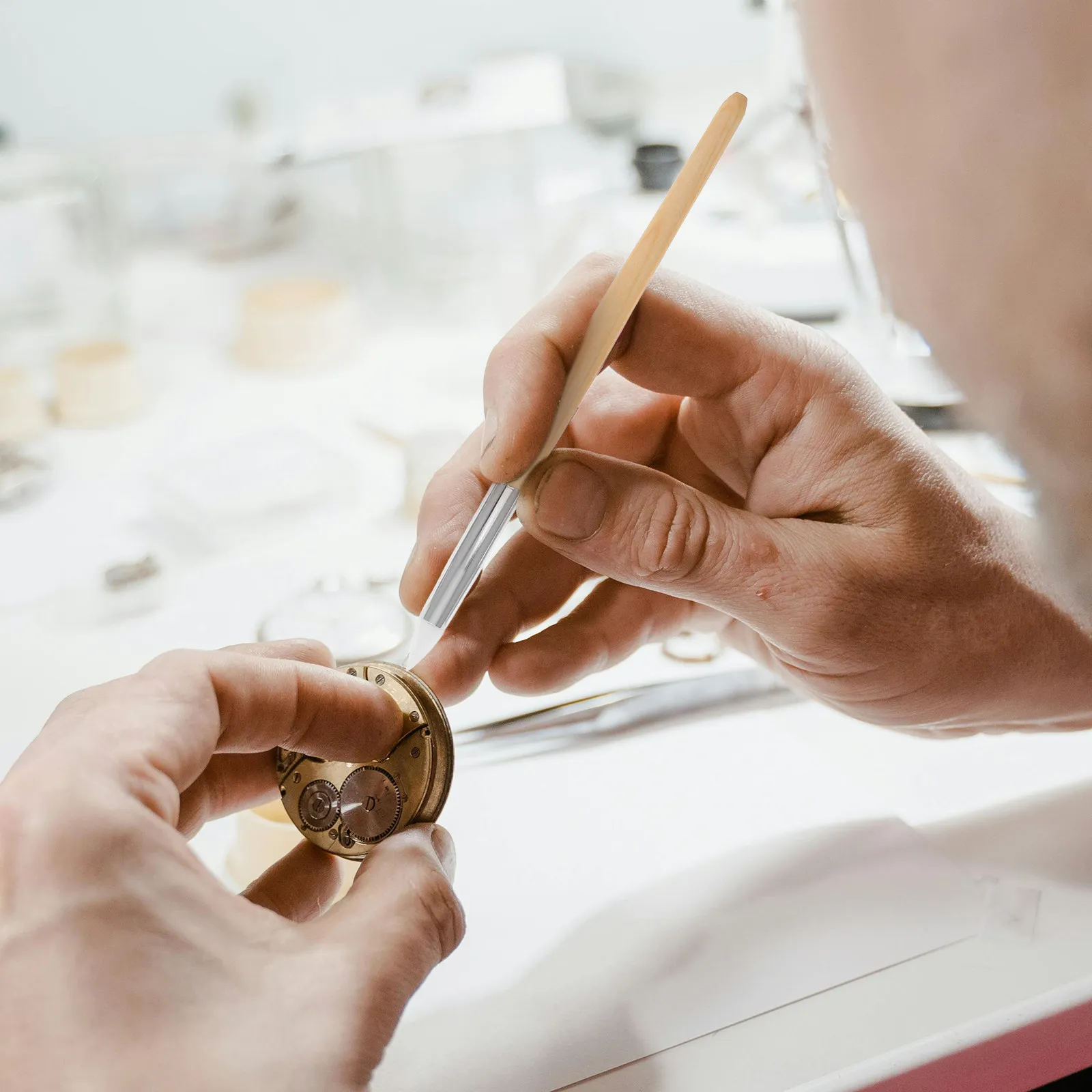 Набор из 5 пластиковых ручек-стика для чистки циферблатов часов, незаменимые инструменты для часовщиков, для точной очистки механизмов и удаления царапин со стекла часов
Набор из 5 пластиковых ручек-стика для чистки циферблатов часов, незаменимые инструменты для часовщиков, для точной очистки механизмов и удаления царапин со стекла часов