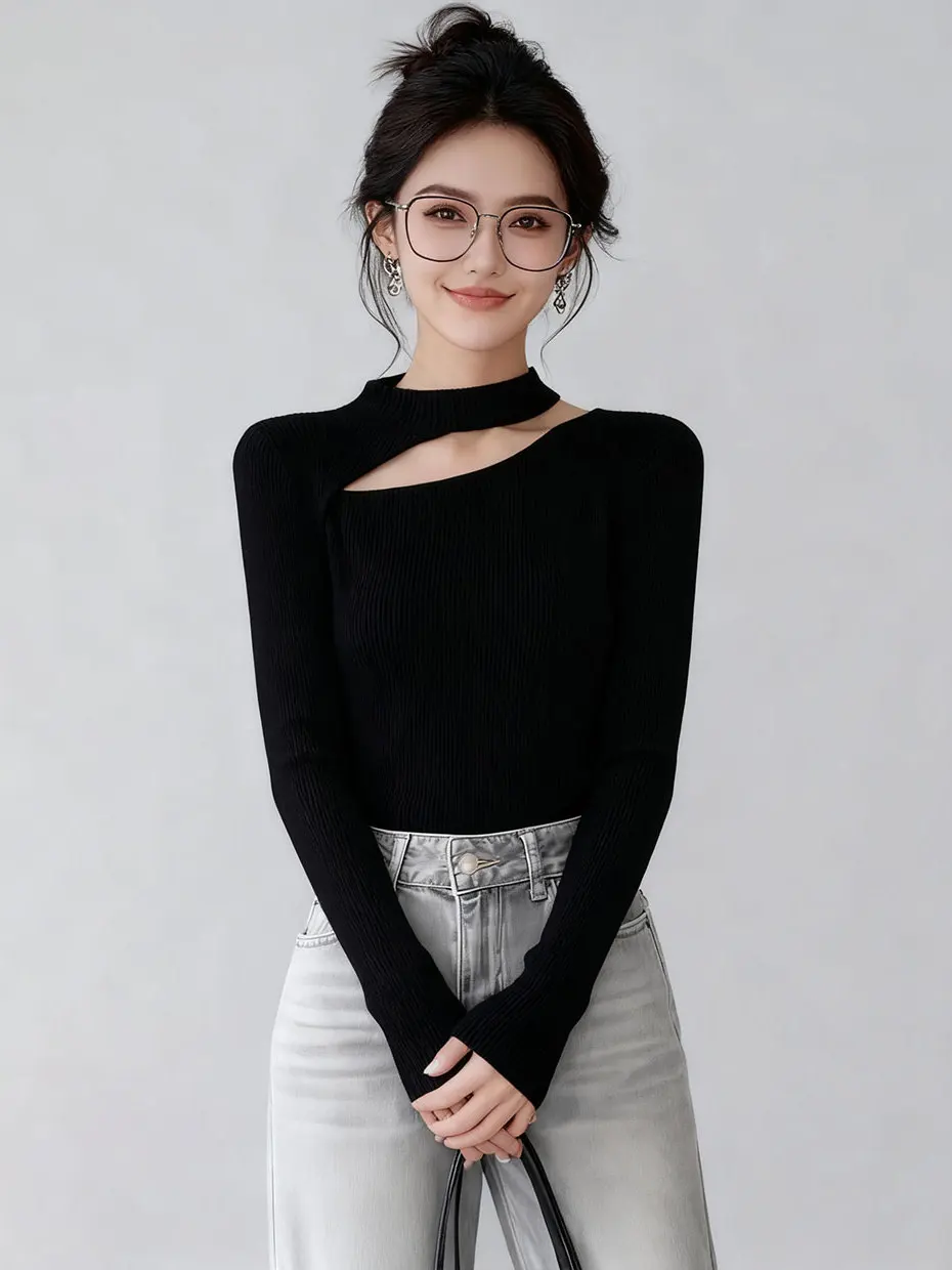 Elegant Black Knitted Slim Fit Women's Base Shirt Autumn Winter Inner Wear Design Hollow out Neck Detail Fashionable Top
Elegant Black Knitted Slim Fit Women's Base Shirt Autumn Winter Inner Wear Design Hollow out Neck Detail Fashionable Top