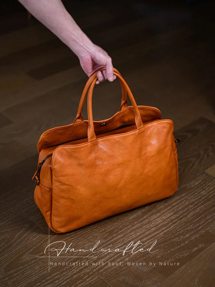 Handmade Tanned Cowhide All-Match Oversized Handbag Genuine Leather Large Capacity Unisex Multi-Compartment Excursion Bag
Handmade Tanned Cowhide All-Match Oversized Handbag Genuine Leather Large Capacity Unisex Multi-Compartment Excursion Bag