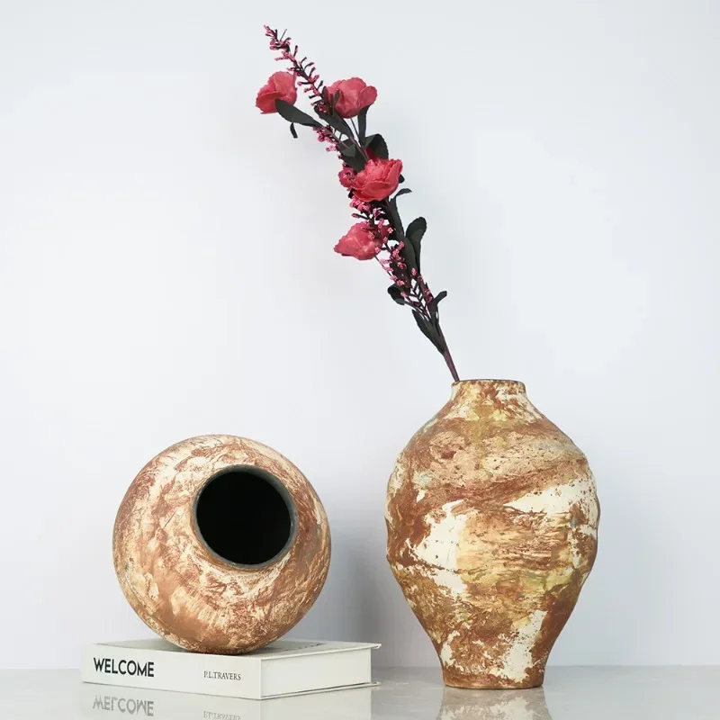 Wabi-sabi retro ceramic vase, designer homestay creativity, flower arrangement, dried flower device, art ornament
Wabi-sabi retro ceramic vase, designer homestay creativity, flower arrangement, dried flower device, art ornament