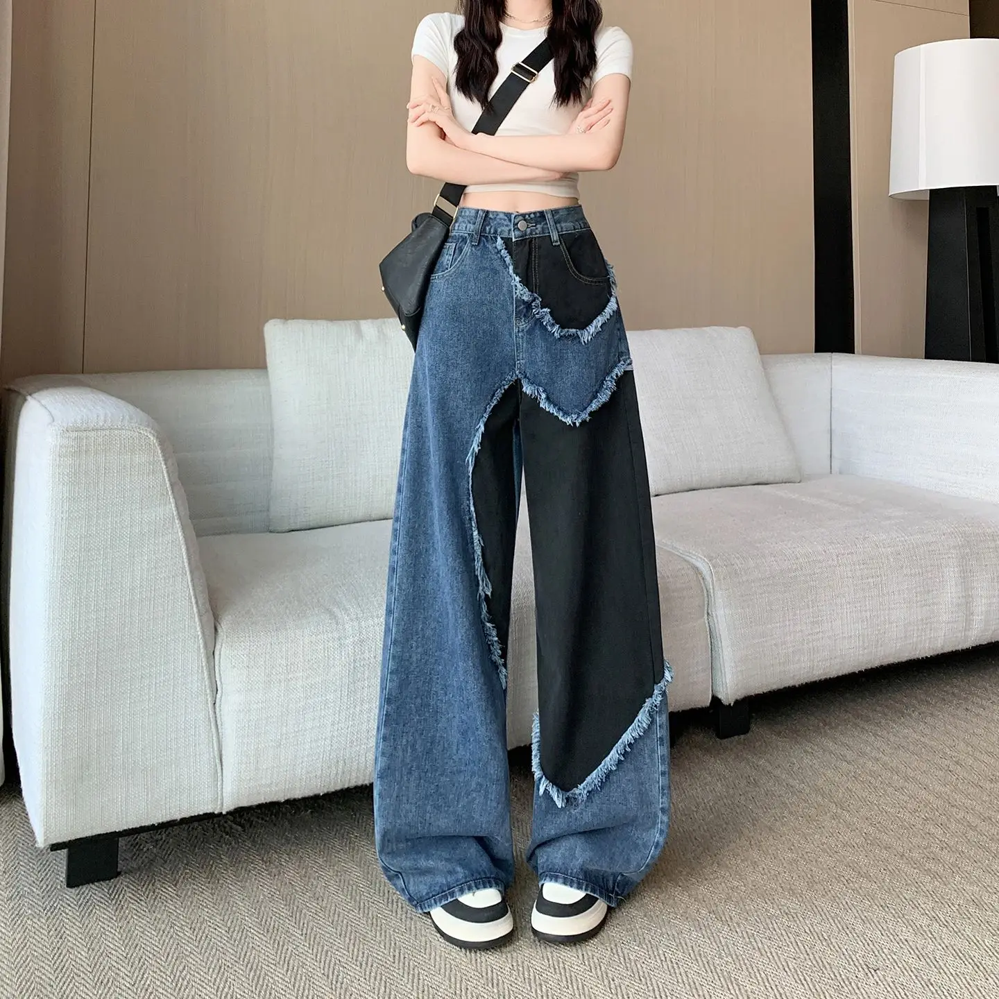 Retro American Torn Heart Patchwork Color Block Women's Summer High Waist Loose Wide Leg Jeans Casual Style Comfortable Fit
Retro American Torn Heart Patchwork Color Block Women's Summer High Waist Loose Wide Leg Jeans Casual Style Comfortable Fit