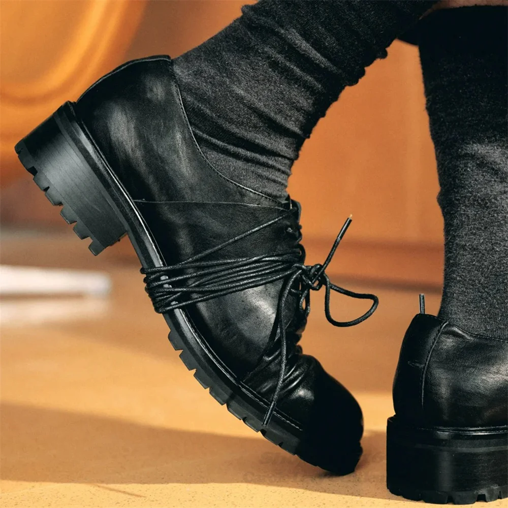 Black Strap Derby Shoes for Men Dark Pleated Thick Sole Height Increasing Trendy Lace Up Commuting Casual Leather Shoes
Black Strap Derby Shoes for Men Dark Pleated Thick Sole Height Increasing Trendy Lace Up Commuting Casual Leather Shoes