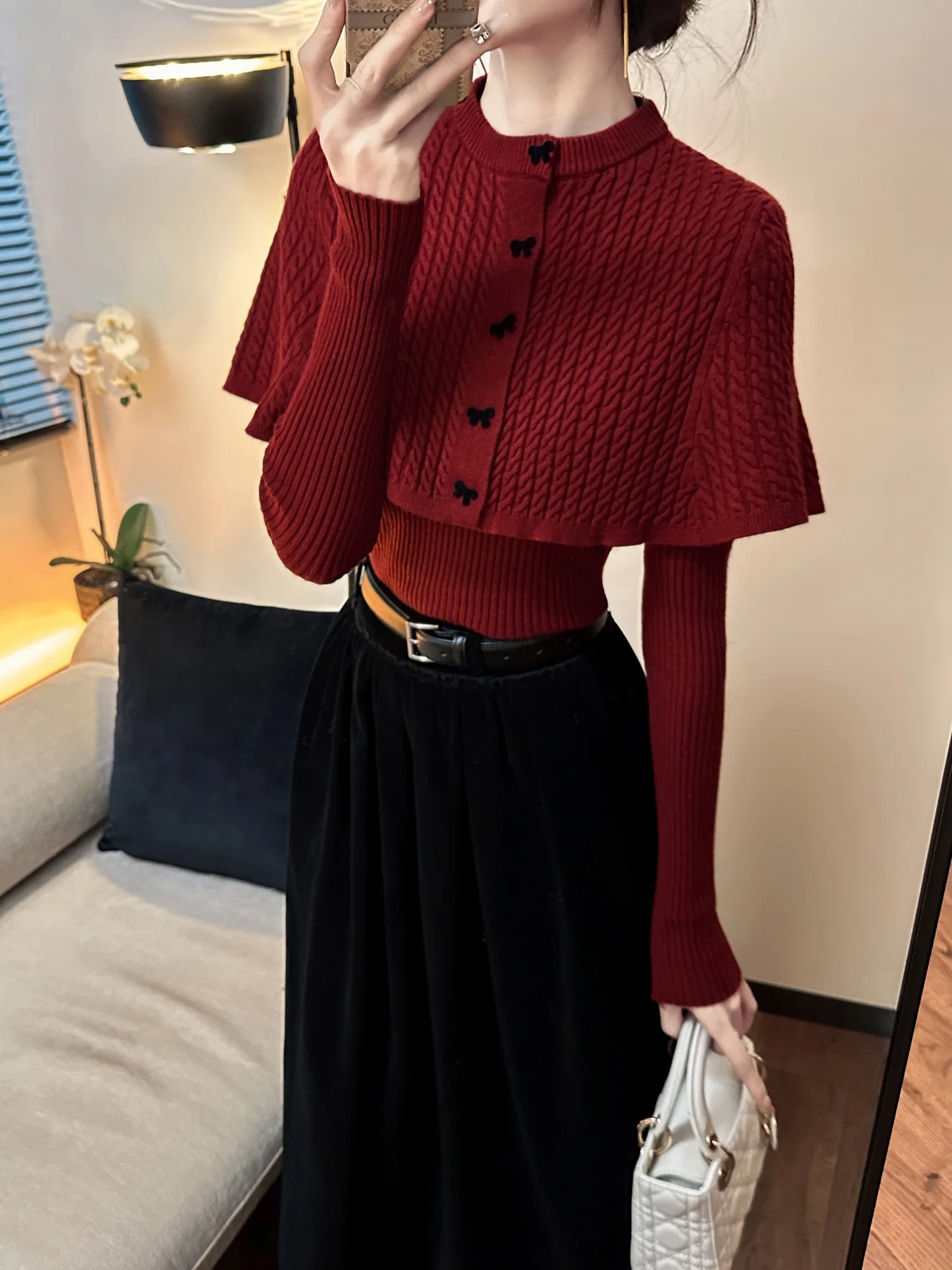Red Knitted Sweater And awl Two-Piece Set with Bule Ele And Sophistied Commute Sle Soft Knitted Women'...
Red Knitted Sweater And awl Two-Piece Set with Bule Ele And Sophistied Commute Sle Soft Knitted Women'...