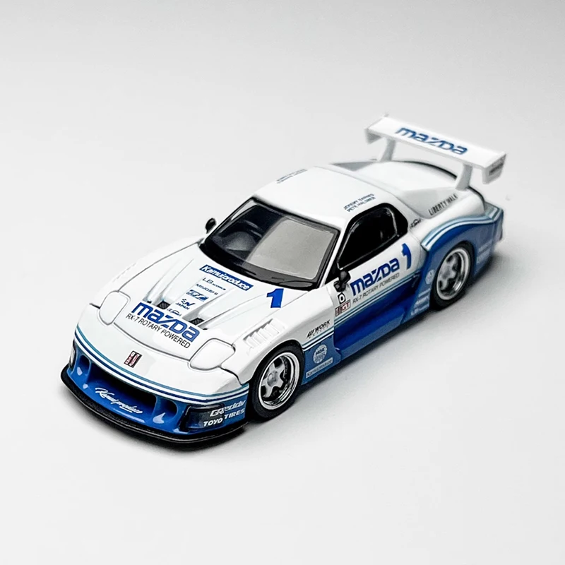 MINIGT литой под давлением масштаб 1:64 MAZDA RX7 сплав имитация модели автомобиля для взрослых классическая коллекция сувенирное украшение подарочный дисплей
MINIGT литой под давлением масштаб 1:64 MAZDA RX7 сплав имитация модели автомобиля для взрослых классическая коллекция сувенирное украшение подарочный дисплей