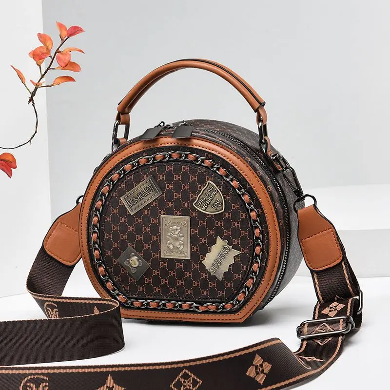 Премиальная текстурная сумка для женщин, весна 2026, новая корейская версия, модная маленькая круглая сумка, универсальная сумка через плечо/мессенджер, нишевая модель
Премиальная текстурная сумка для женщин, весна 2026, новая корейская версия, модная маленькая круглая сумка, универсальная сумка через плечо/мессенджер, нишевая модель