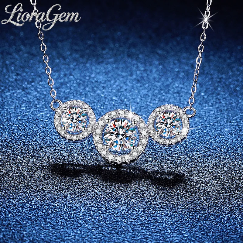 LioraGem Bubble Moissanite 2 Carat Pendant, Three Princess Round D Color Moissanite Necklace Platinum PT950 Stamp
LioraGem Bubble Moissanite 2 Carat Pendant, Three Princess Round D Color Moissanite Necklace Platinum PT950 Stamp