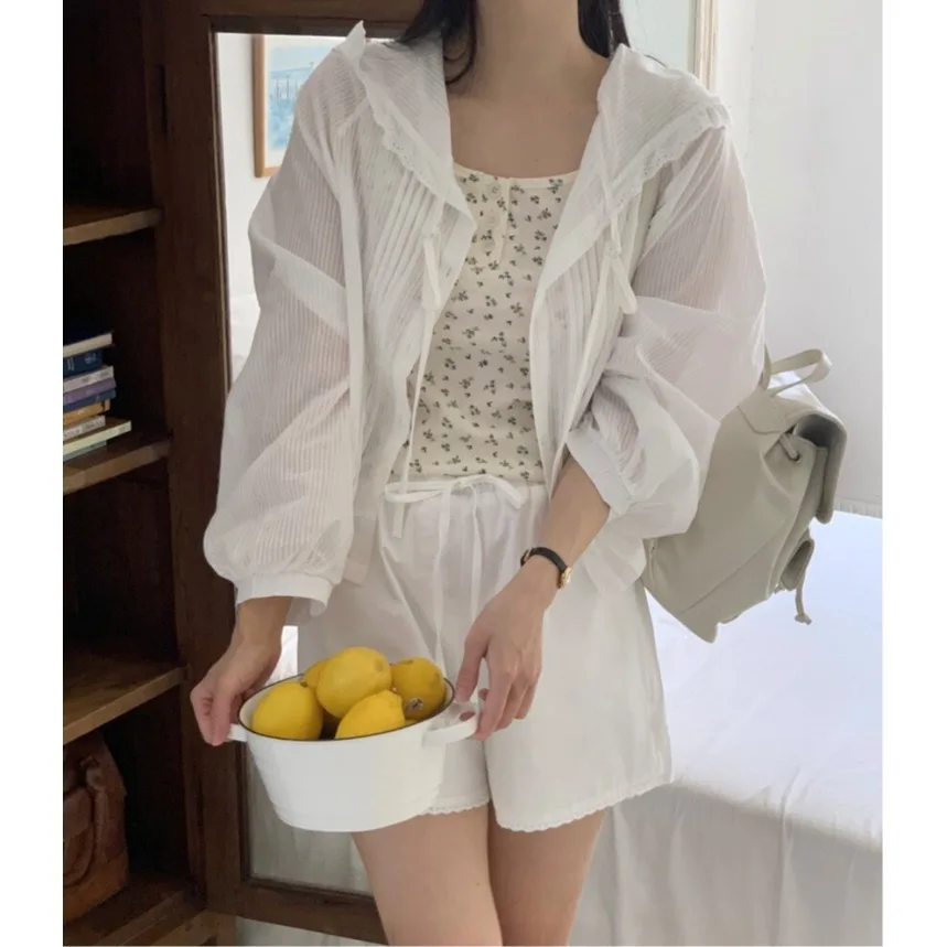 Chic Design Sensation Elastic Waist Hem Lace Long Sleeve Sun Protection Top Trendy Women's Shirt Breathable Polyester Fiber
Chic Design Sensation Elastic Waist Hem Lace Long Sleeve Sun Protection Top Trendy Women's Shirt Breathable Polyester Fiber