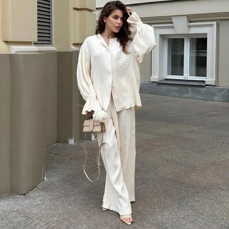 Tornova женский повседневный костюм из чистого хлопка, расклешенная рубашка с длинными рукавами, свободные брюки, осень 2024, модные брюки для поездок на работу, комплекты из 2 предметов
Tornova женский повседневный костюм из чистого хлопка, расклешенная рубашка с длинными рукавами, свободные брюки, осень 2024, модные брюки для поездок на работу, комплекты из 2 предметов