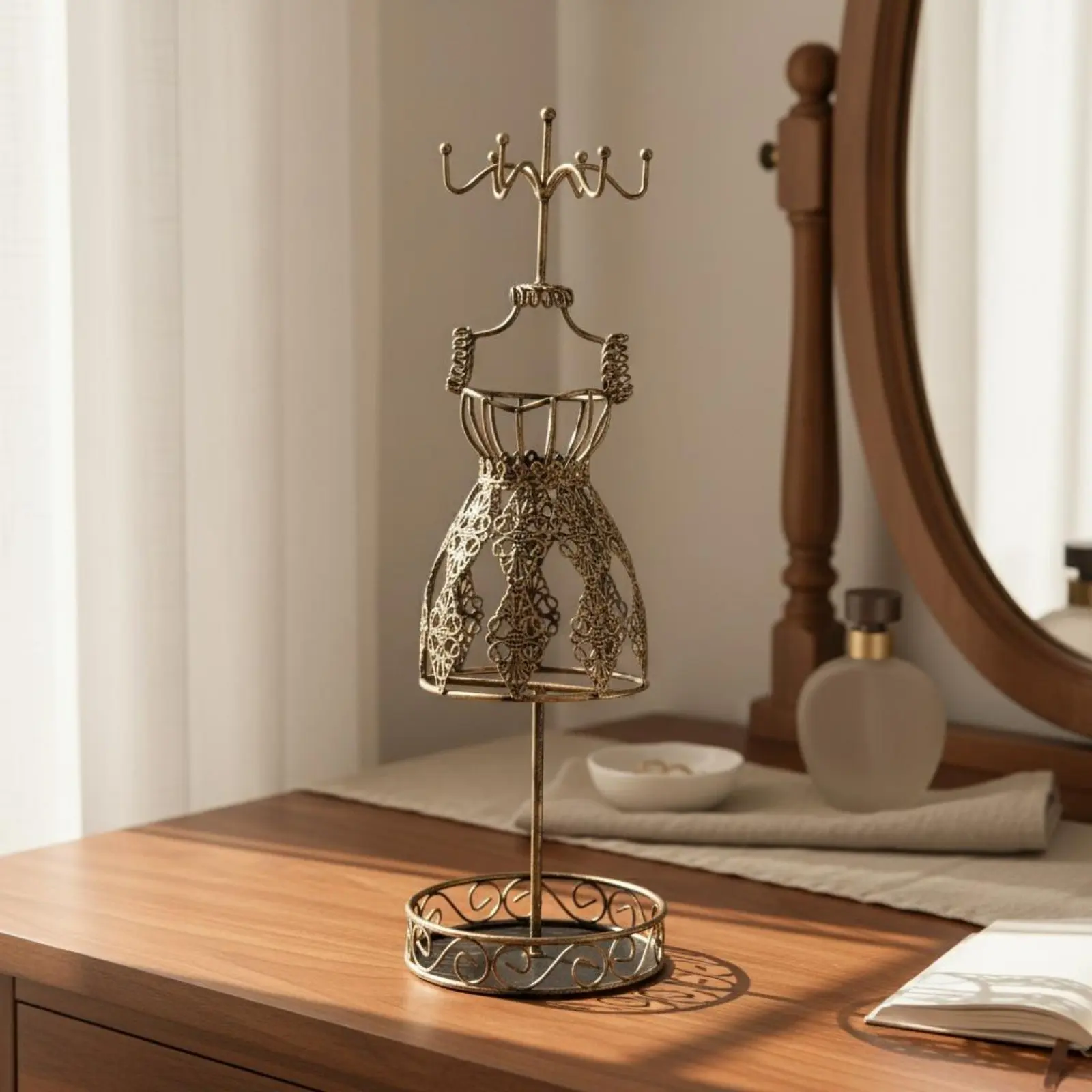 Dress-Shaped Jewelry Holder Vintage Design Dress Form Jewelry Holder Necklace Display Rack Ornate Design Home Decor Easy to Use
Dress-Shaped Jewelry Holder Vintage Design Dress Form Jewelry Holder Necklace Display Rack Ornate Design Home Decor Easy to Use