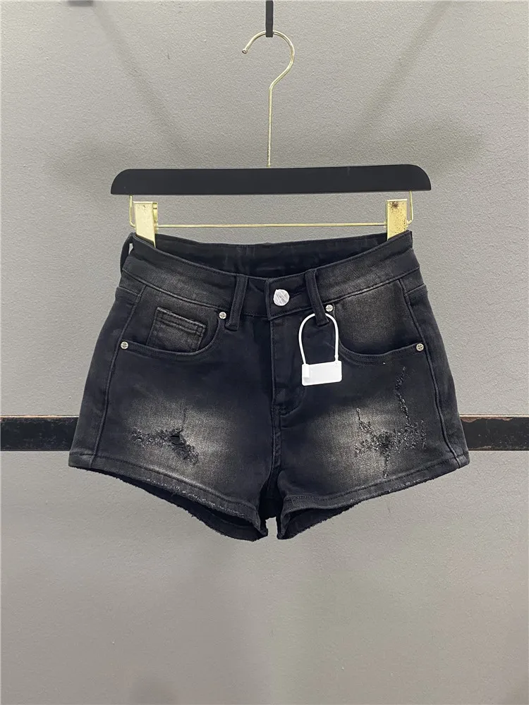 Retro American Black Faded Denim Shorts Women's Summer Design Elastic Slimming Hot Pants Casual Cotton Stretch Denim
Retro American Black Faded Denim Shorts Women's Summer Design Elastic Slimming Hot Pants Casual Cotton Stretch Denim