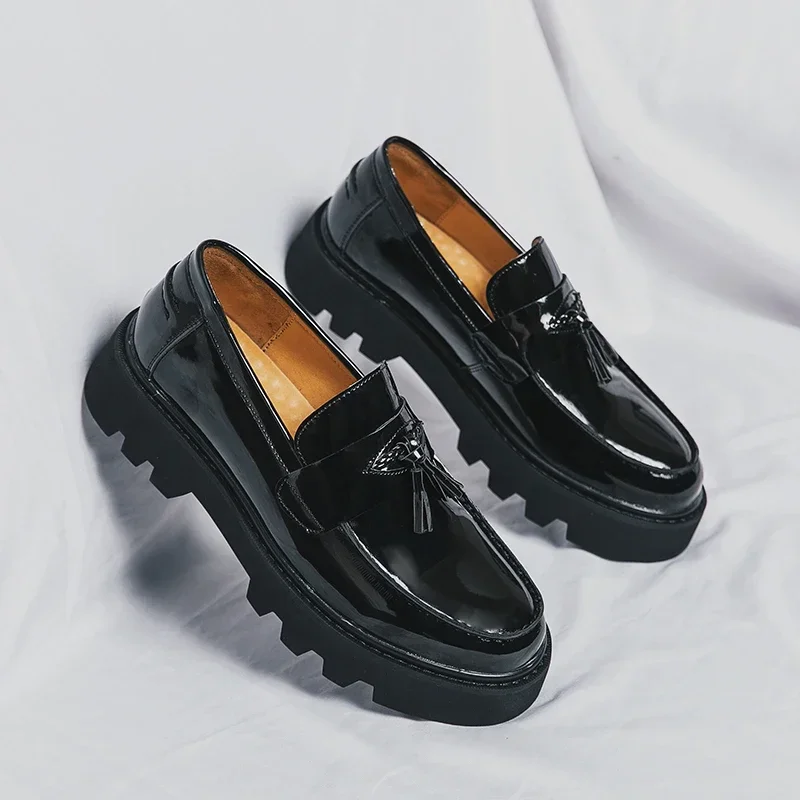 New Black Loafers Men Pu Leather Shoes Breathable Slip-On Solid Casual Shoes Handmade Men Dress Shoes
New Black Loafers Men Pu Leather Shoes Breathable Slip-On Solid Casual Shoes Handmade Men Dress Shoes