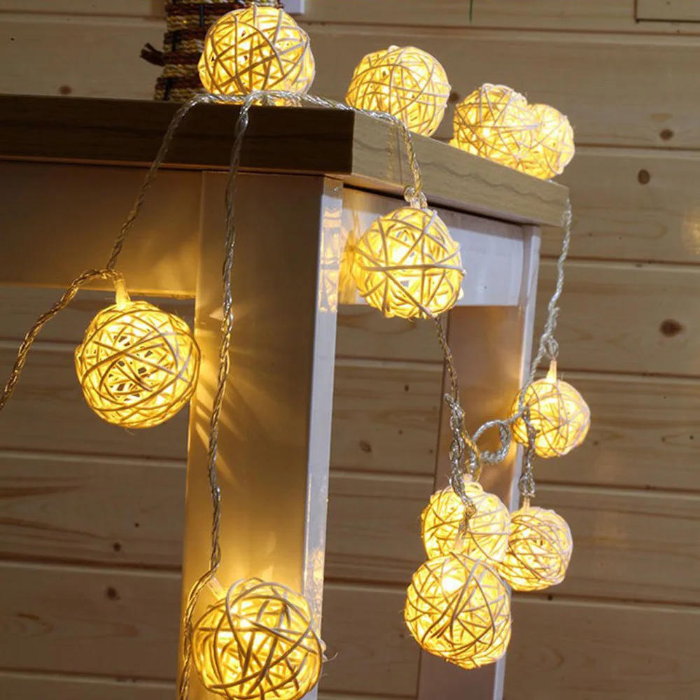 Battery Operated 1M 2M Xmas Garland LED Rattan Ball String Light Heart shape Holiday Lights For Christmas Tree Wedding Party
Battery Operated 1M 2M Xmas Garland LED Rattan Ball String Light Heart shape Holiday Lights For Christmas Tree Wedding Party