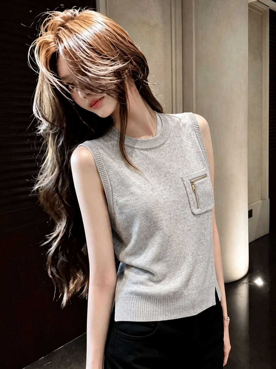 Summer 2026 Ice Silk Knitted Vest Commute Versatile round Neck Sleeveless Top Women's Fashion Korean Style Straight Cut
Summer 2026 Ice Silk Knitted Vest Commute Versatile round Neck Sleeveless Top Women's Fashion Korean Style Straight Cut