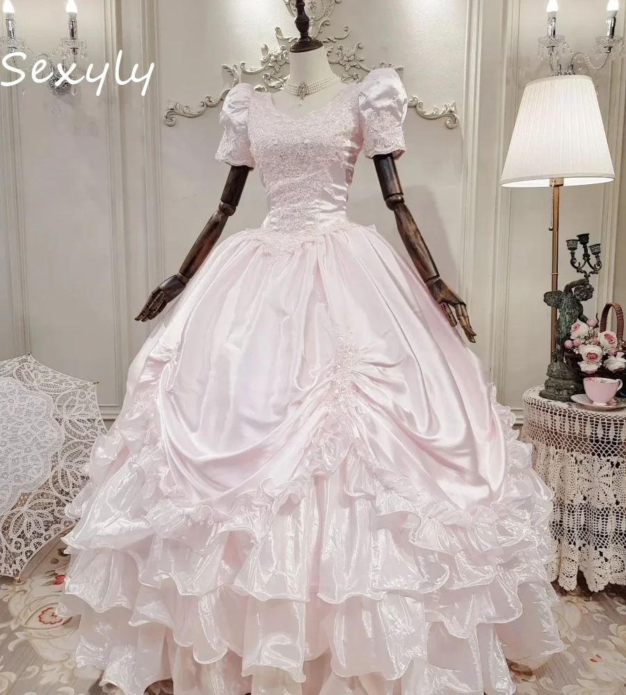 Vintage Renaissance Medieval Wedding Dress With Ruffles Short Sleeve Organza Rococo Bride Dress Ruffles French Bridal Customized
Vintage Renaissance Medieval Wedding Dress With Ruffles Short Sleeve Organza Rococo Bride Dress Ruffles French Bridal Customized