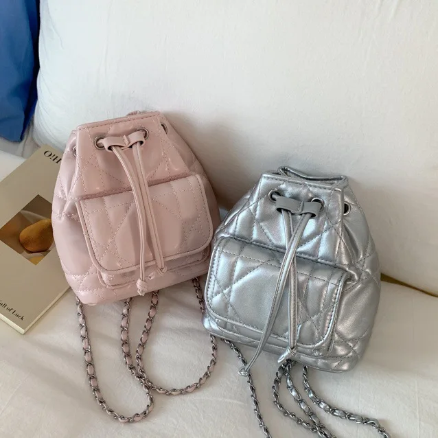 2025 Новый корейский стиль, однотонная цепочка, мини-рюкзак, модная дорожная сумка для женщин, дизайнерская роскошная сумка, сумки для женщин
2025 Новый корейский стиль, однотонная цепочка, мини-рюкзак, модная дорожная сумка для женщин, дизайнерская роскошная сумка, сумки для женщин