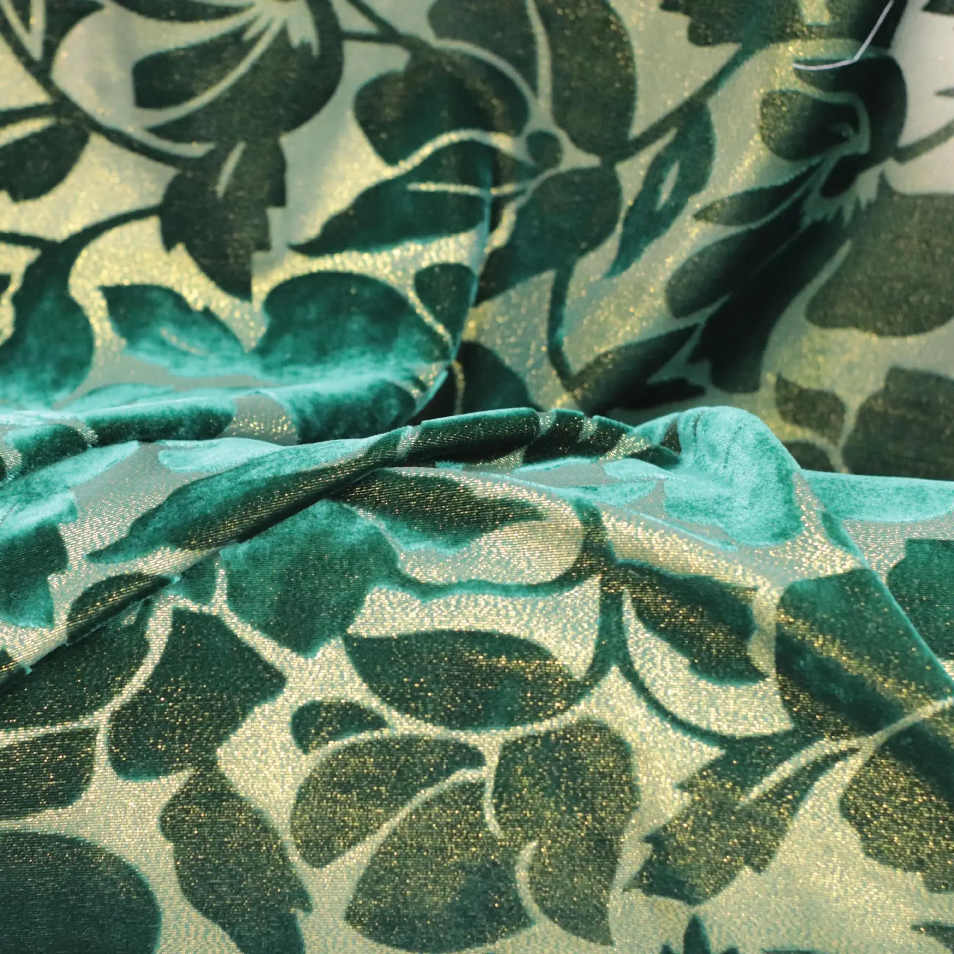 Brocade Velvet Woven Burnt out Fabric Cheongsam Dress Cloth Skirt Bed Cover Material
Brocade Velvet Woven Burnt out Fabric Cheongsam Dress Cloth Skirt Bed Cover Material