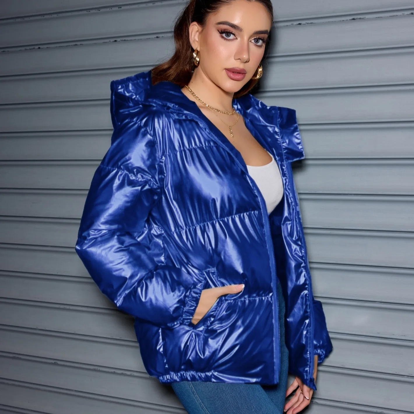 Американский пуховик большого размера для мужчин и женщин, зимняя блестящая верхняя одежда, хлопковое пальто, модная одежда для пар
Американский пуховик большого размера для мужчин и женщин, зимняя блестящая верхняя одежда, хлопковое пальто, модная одежда для пар