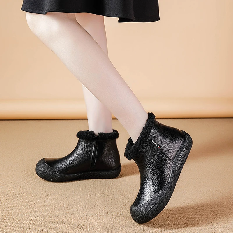 Genuine Leather Warm Cotton Boots Short Boots, Top Layer Cowhide Soft Surface Winter Thick Sole Boots
Genuine Leather Warm Cotton Boots Short Boots, Top Layer Cowhide Soft Surface Winter Thick Sole Boots