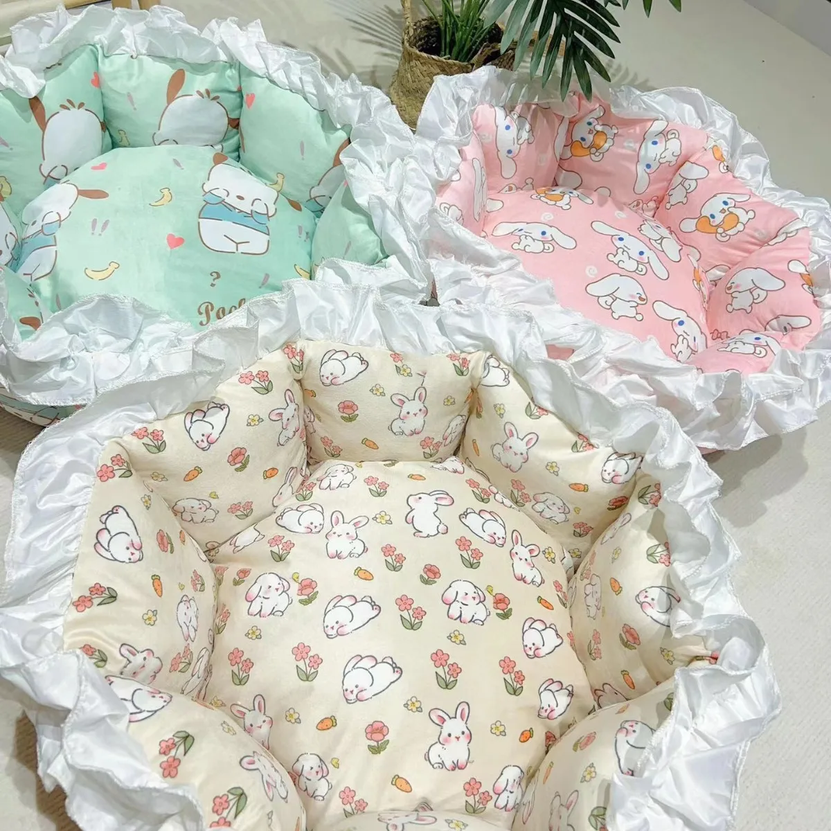 Круглая плюшевая кровать Sanrio Cinnamoroll для кошек, кровать для домашних животных, подушка для кошек, коврик для собак, теплый домашний диван для собаки, спальные принадлежности для домашних животных
Круглая плюшевая кровать Sanrio Cinnamoroll для кошек, кровать для домашних животных, подушка для кошек, коврик для собак, теплый домашний диван для собаки, спальные принадлежности для домашних животных