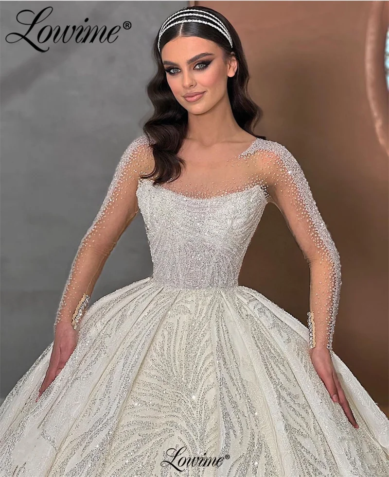 Lowime Muslim Crystal Long Sleeves Wedding Dresses Arabic Dubai Middle East Women Bridal Gowns Beaded Luxury 2023 Robe De Mariée
Lowime Muslim Crystal Long Sleeves Wedding Dresses Arabic Dubai Middle East Women Bridal Gowns Beaded Luxury 2023 Robe De Mariée