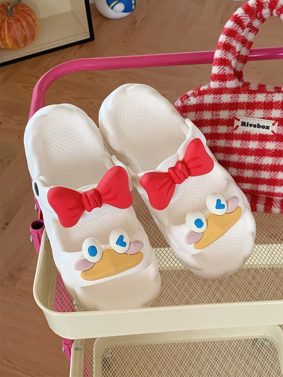 Summer Ladies Outdoor Fashion Sandals Double Straps Knot Duckling Slippers Beach Cute Ugly Casual Style EVA Material
Summer Ladies Outdoor Fashion Sandals Double Straps Knot Duckling Slippers Beach Cute Ugly Casual Style EVA Material