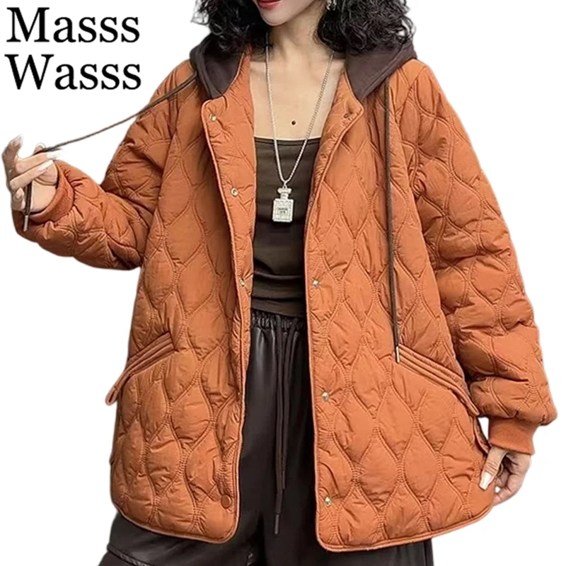 Mass Wasss 2025, зимняя утепленная стеганая куртка с капюшоном, женские корейские модные однотонные классические парки, женские теплые повседневные свободные пальто
Mass Wasss 2025, зимняя утепленная стеганая куртка с капюшоном, женские корейские модные однотонные классические парки, женские теплые повседневные свободные пальто
