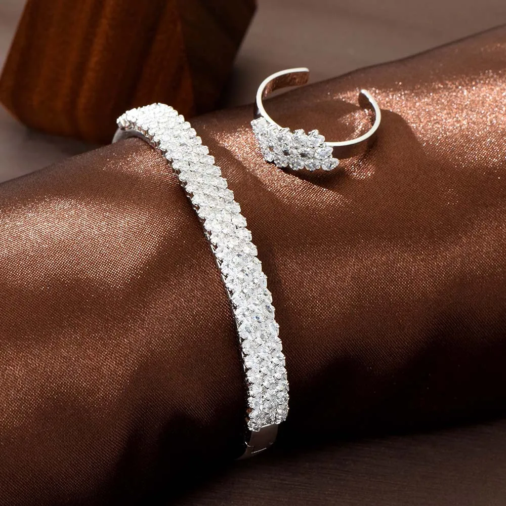 HIBRIDE Simple Temperament Jewellery Bracelet Ring C-Shape Set Women's Dress Cocktail Party Gift Hundred with Accessories S-439
HIBRIDE Simple Temperament Jewellery Bracelet Ring C-Shape Set Women's Dress Cocktail Party Gift Hundred with Accessories S-439