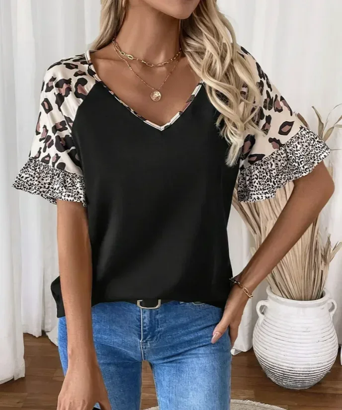 Plus size 1XL-5XL Women's Elegant Leopard Print Patchwork V-Neck T-Shirt Ladies Summer Black & Beige Contrast Short Sleeve Top
Plus size 1XL-5XL Women's Elegant Leopard Print Patchwork V-Neck T-Shirt Ladies Summer Black & Beige Contrast Short Sleeve Top