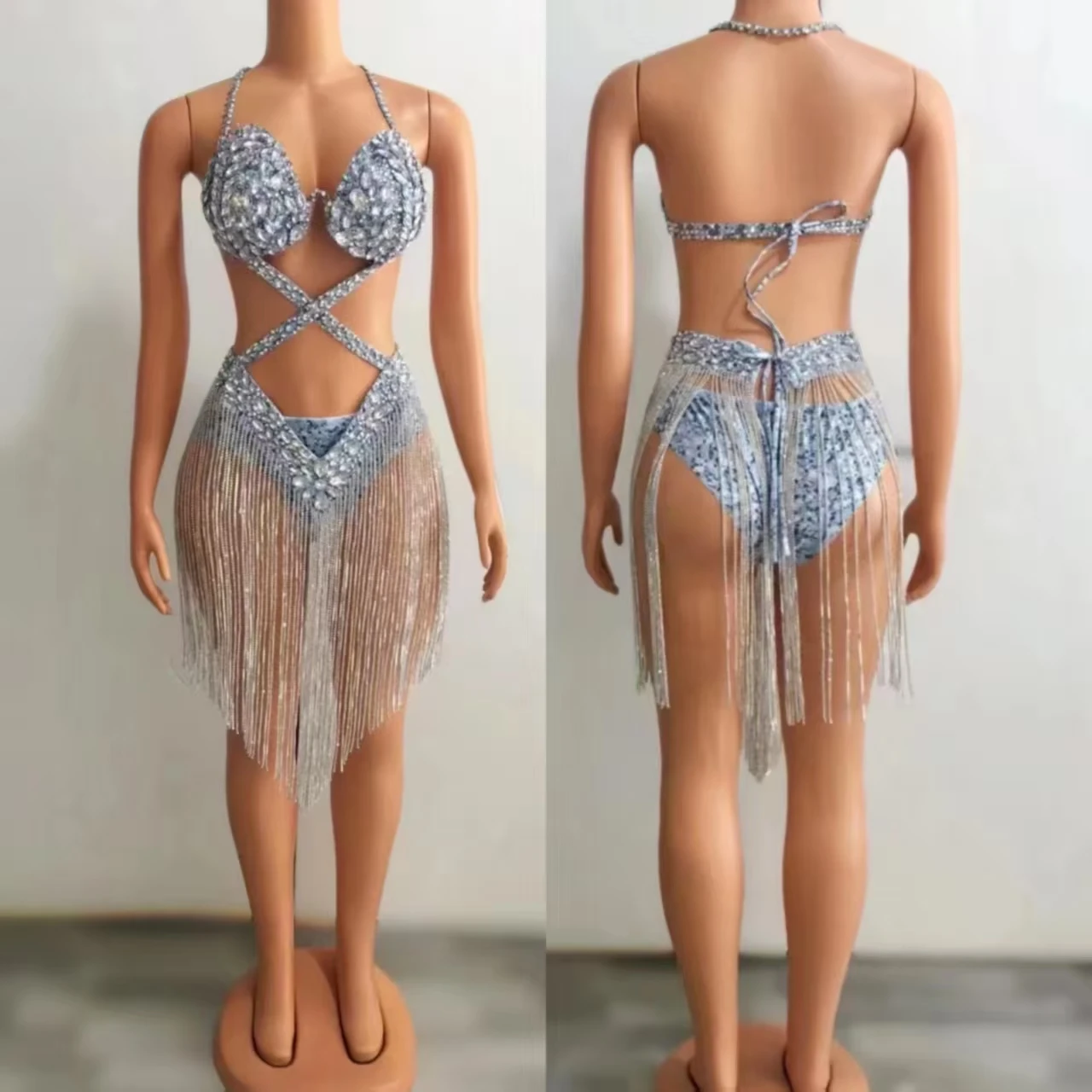 Women Backless Leotard Skirt With Crystals And Chains For Evening Prom Birthday Celebrations Dance Costume Sexy Luxurious
Women Backless Leotard Skirt With Crystals And Chains For Evening Prom Birthday Celebrations Dance Costume Sexy Luxurious