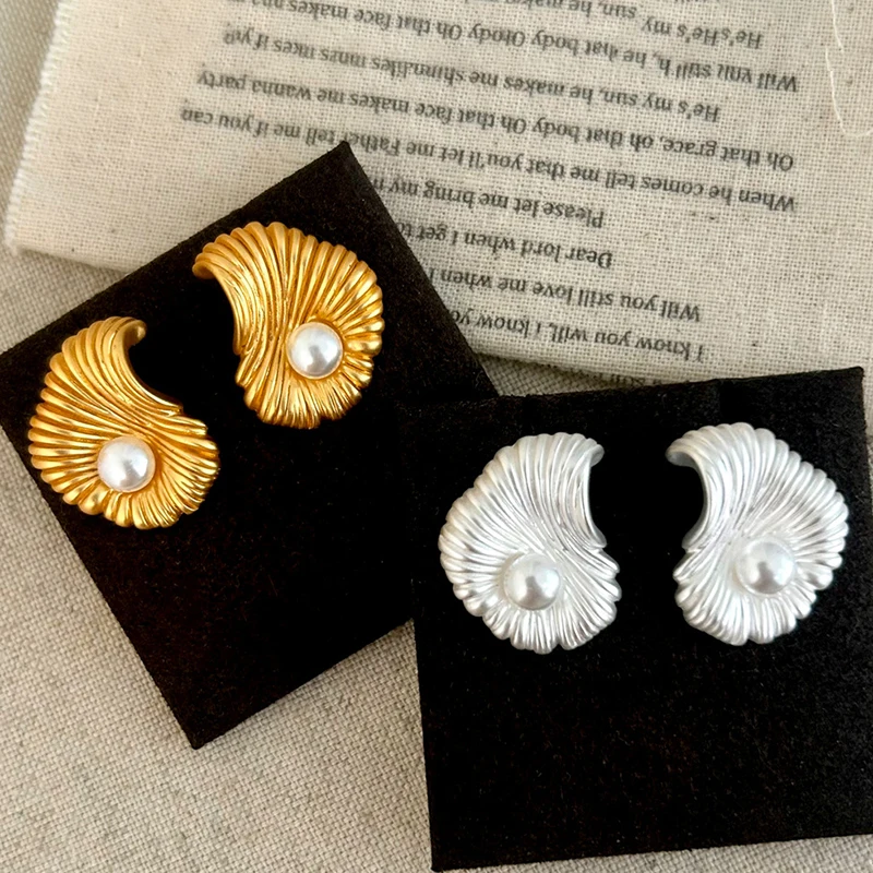 PONYKISS 925 Sterling Silver 18K Gold Pearl Conch Stud Earrings for Women Personality Trendy Fine Jewelry Animal Accessories
PONYKISS 925 Sterling Silver 18K Gold Pearl Conch Stud Earrings for Women Personality Trendy Fine Jewelry Animal Accessories