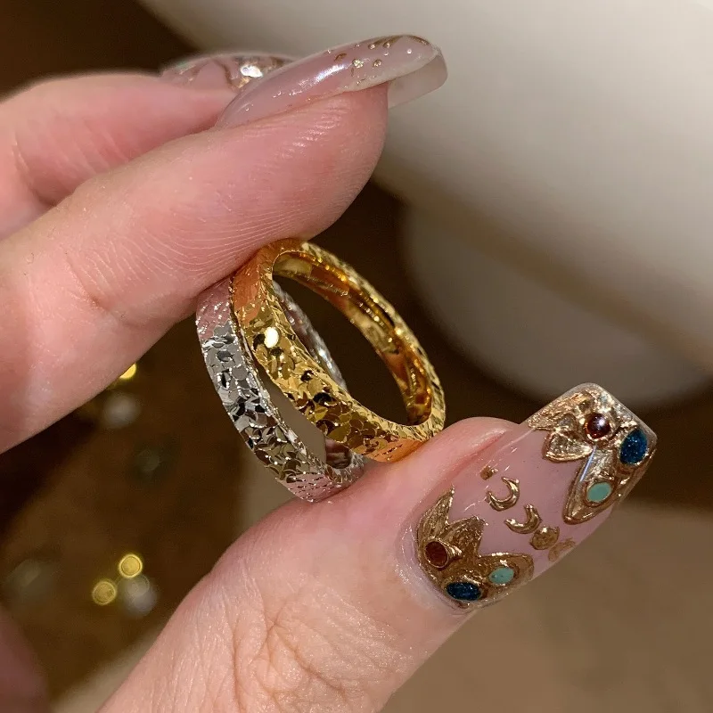 Sky filled star hammer pattern crushed ice rings for women high-end light luxury style exquisite and sparkling ring jewelry gift
Sky filled star hammer pattern crushed ice rings for women high-end light luxury style exquisite and sparkling ring jewelry gift