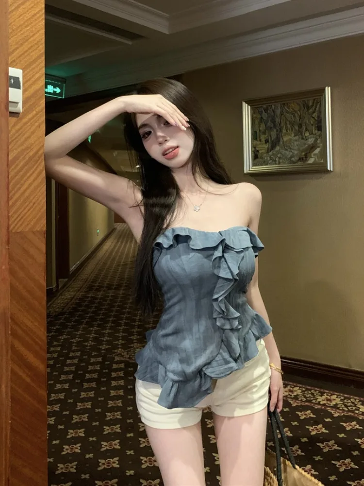 Retro Halter Neck Tube Top Women's Sexy Summer Slimming Wrap Bustier Base Shirt Korean Style Online Exclusive Pure Desire
Retro Halter Neck Tube Top Women's Sexy Summer Slimming Wrap Bustier Base Shirt Korean Style Online Exclusive Pure Desire