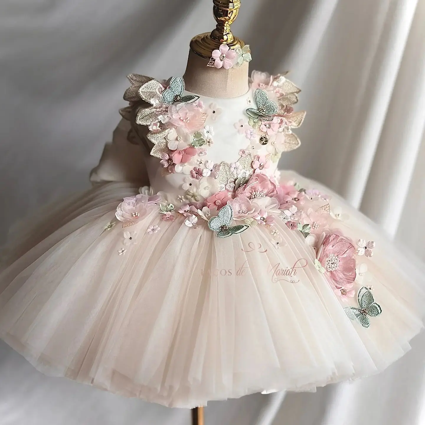 Beige Floral Flower Girls Dress Appliqued First Communion Dresses Customized Birthday Gowns Princess Party Dress Photoshoot Gown
Beige Floral Flower Girls Dress Appliqued First Communion Dresses Customized Birthday Gowns Princess Party Dress Photoshoot Gown