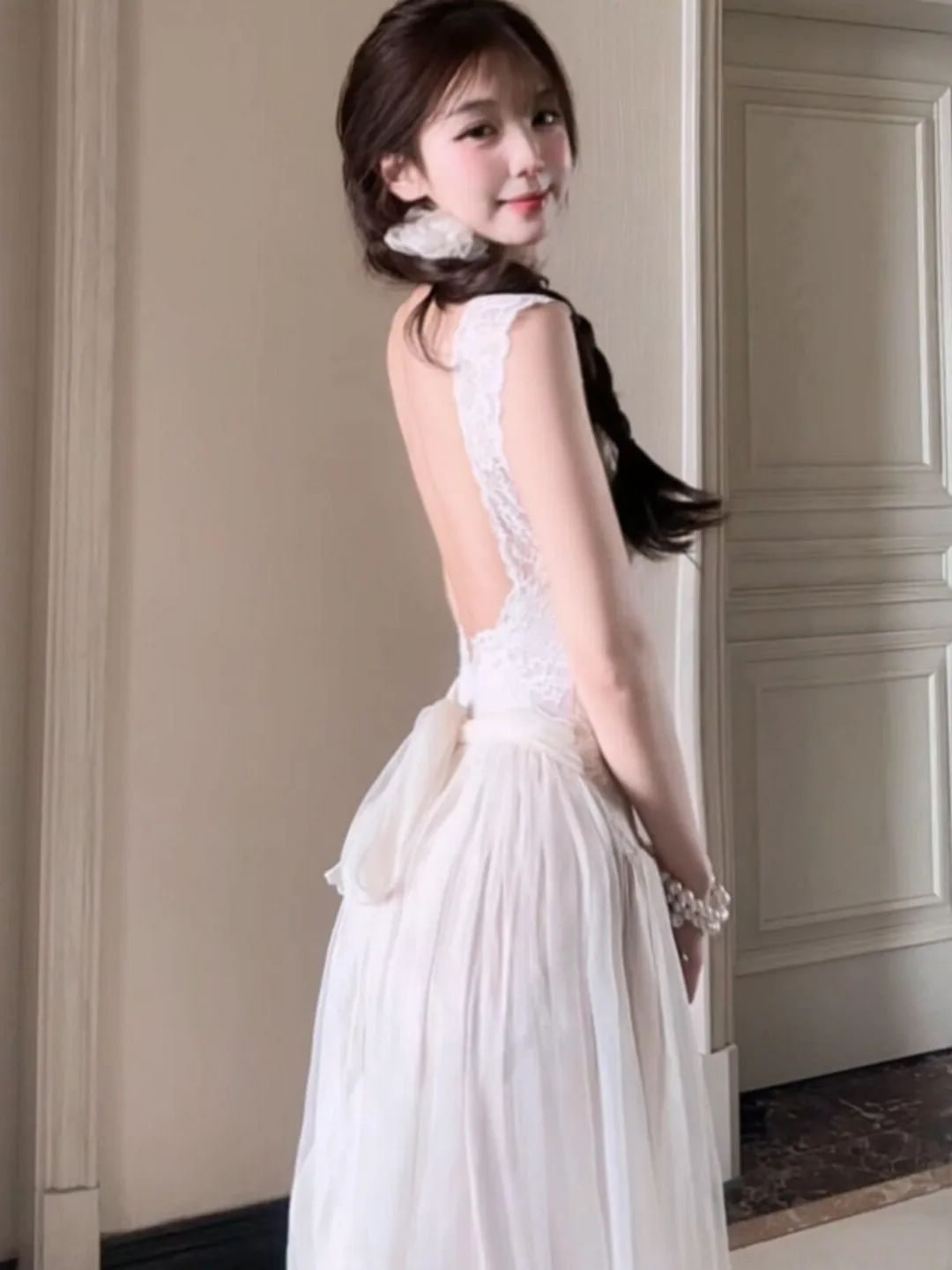 Unique Beautiful Lace Splice Slimming Strap Dress Exquisite Long Summer Gown French Style High Waist Backless Cotton Dress
Unique Beautiful Lace Splice Slimming Strap Dress Exquisite Long Summer Gown French Style High Waist Backless Cotton Dress