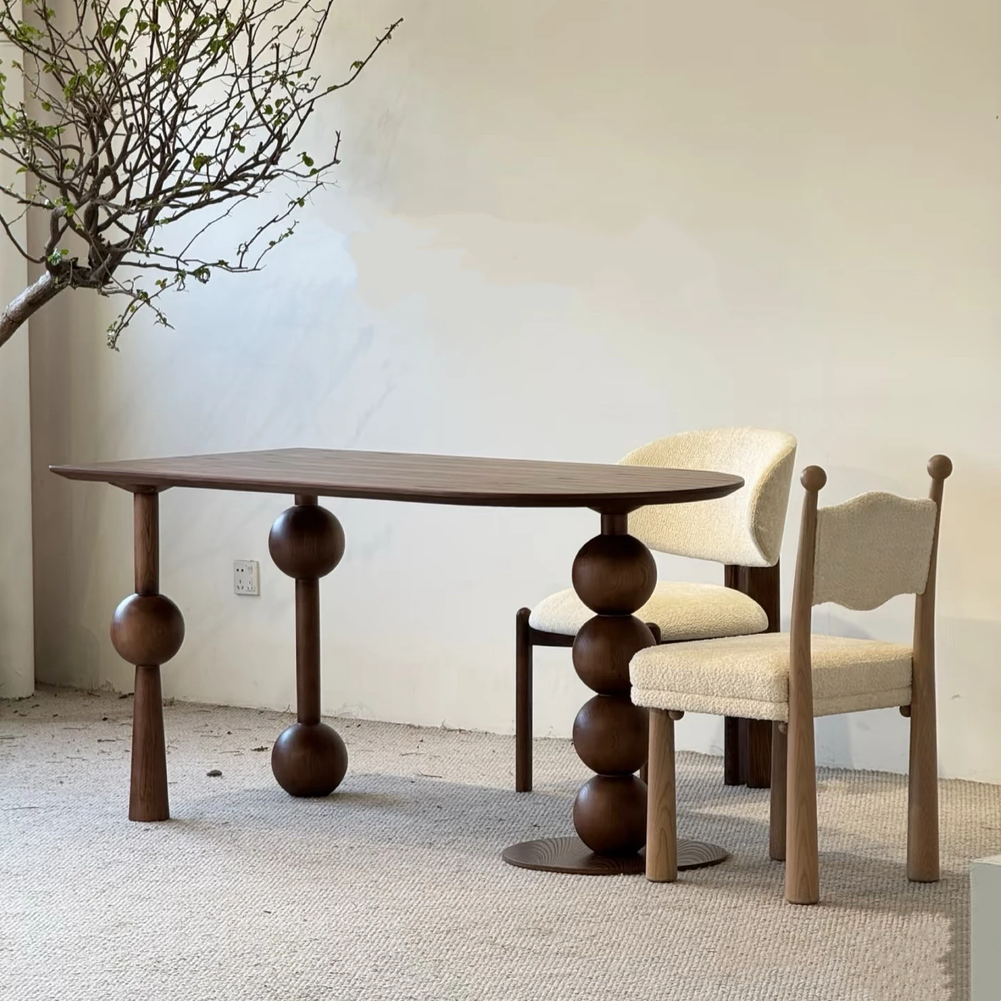 Vintage Fashion Dining Table French Wabi-sabi Style Solid Wood Slate Table Boga Slijtvast En Duurzaam Dining Room Furniture
Vintage Fashion Dining Table French Wabi-sabi Style Solid Wood Slate Table Boga Slijtvast En Duurzaam Dining Room Furniture