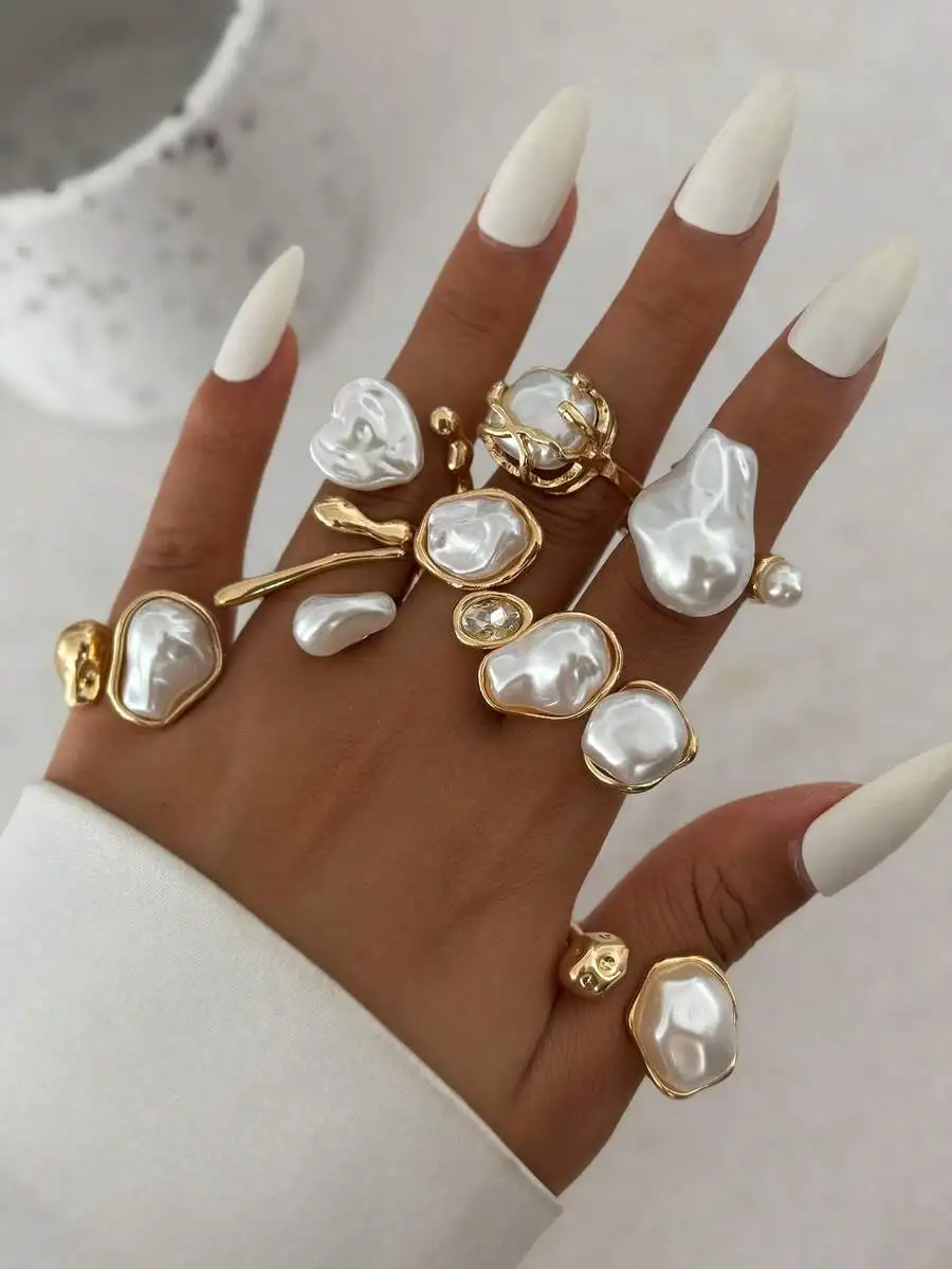 8pcs Baroque Style Faux Pearl Asymmetric Stackable Ring Set For Women
8pcs Baroque Style Faux Pearl Asymmetric Stackable Ring Set For Women