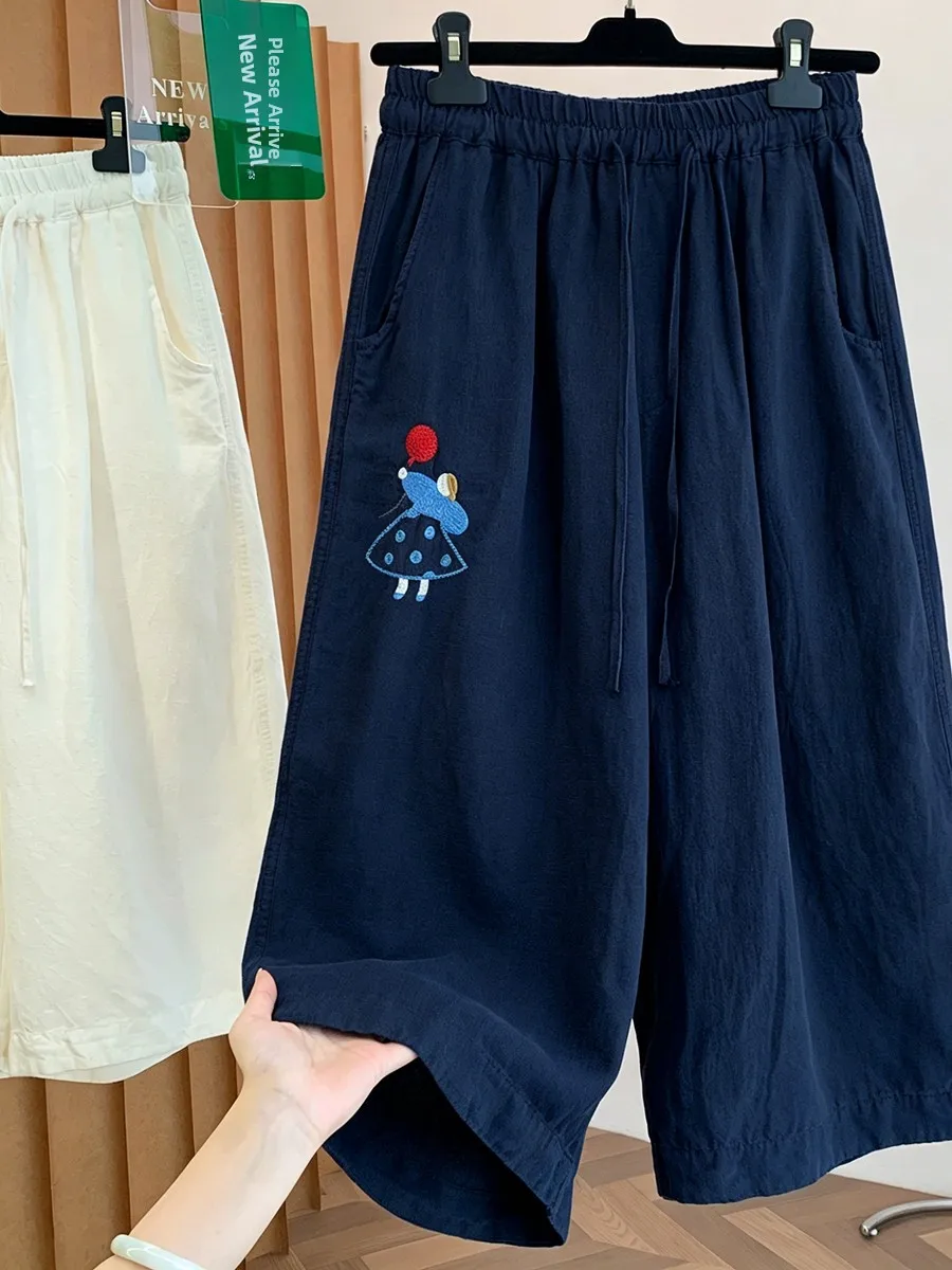 Retro Japanese Cartoon Embroidery Wide Leg Pants Women's Summer New Loose Age-Defying Elastic Waist Drawstring Casual Seven-F...
Retro Japanese Cartoon Embroidery Wide Leg Pants Women's Summer New Loose Age-Defying Elastic Waist Drawstring Casual Seven-F...