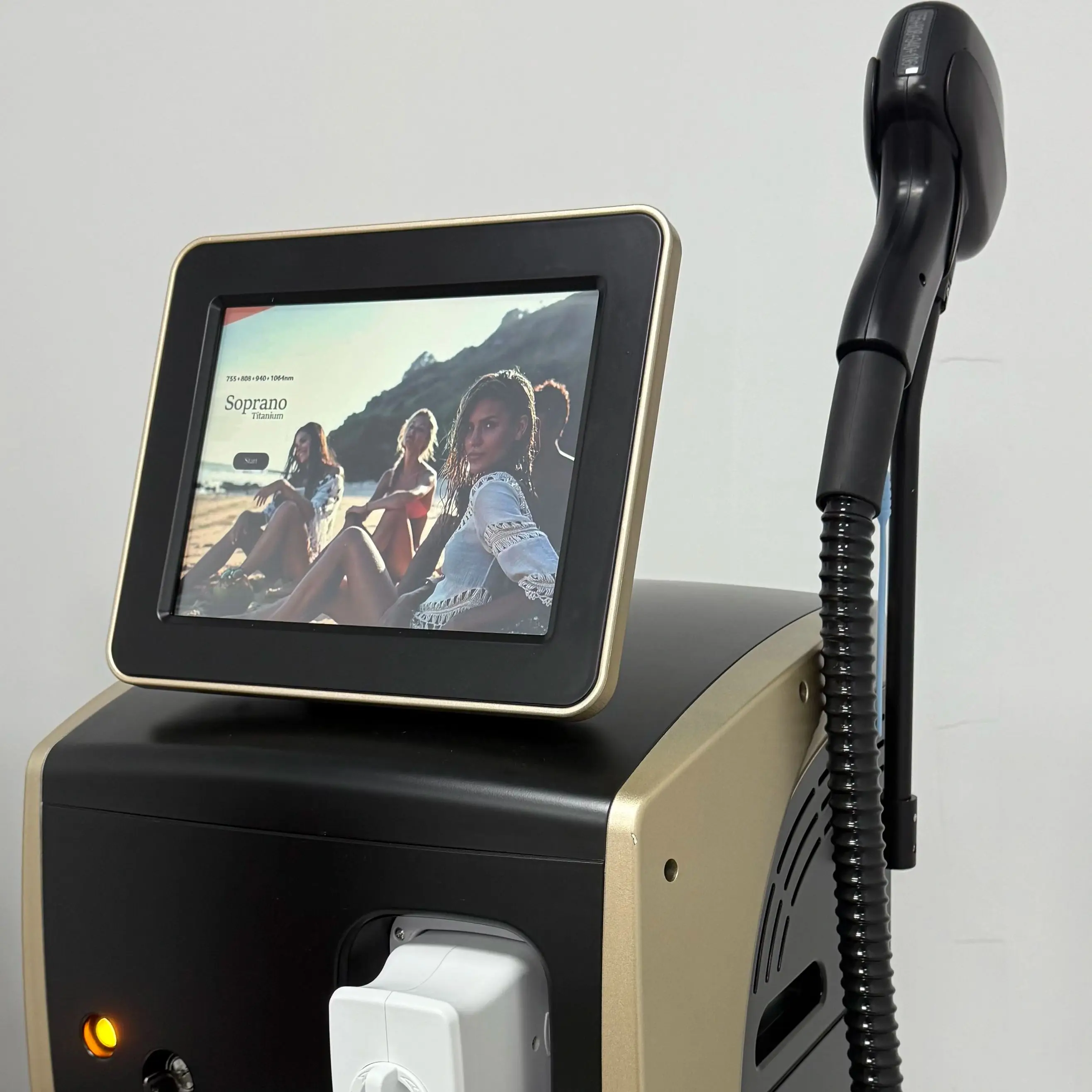 Профессиональный портативный аппарат для безболезненного перманентного удаления волос с 4 длинами волн: 755 нм, 808 нм, 940 нм, 1064 нм
Профессиональный портативный аппарат для безболезненного перманентного удаления волос с 4 длинами волн: 755 нм, 808 нм, 940 нм, 1064 нм