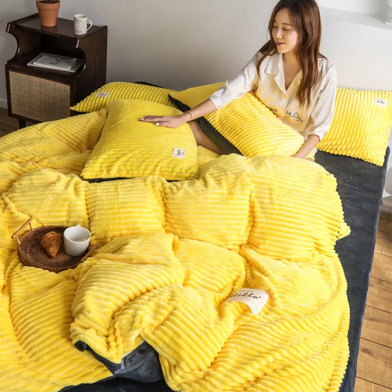 Magic Velvet Quilt Duvet Cover Bedding Set Winter Warm Thicken Bed Quilt Cover Snow Double Bed Set Twin Queen King Duvet Cover
Magic Velvet Quilt Duvet Cover Bedding Set Winter Warm Thicken Bed Quilt Cover Snow Double Bed Set Twin Queen King Duvet Cover