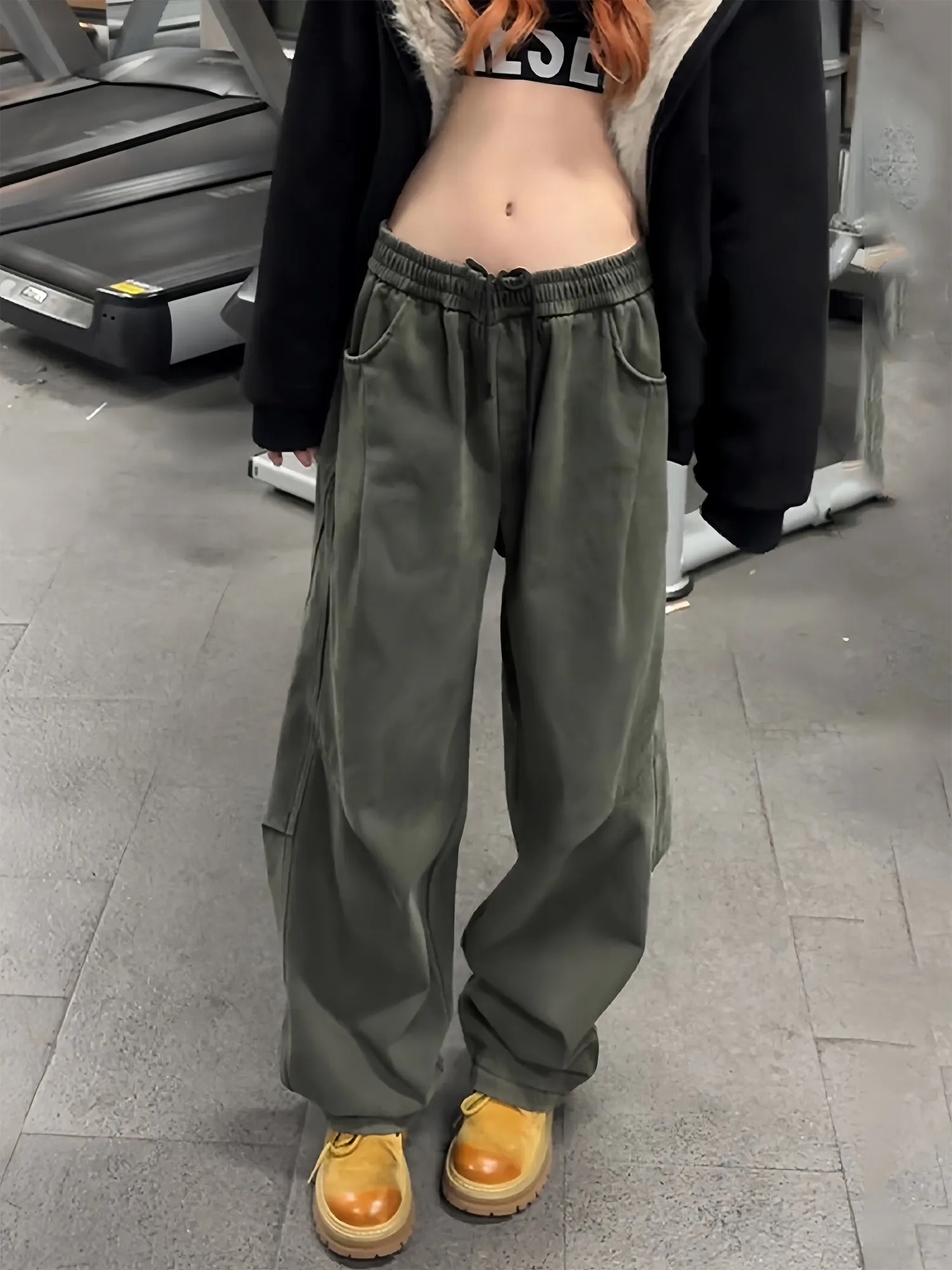 Мужские брюки Cleanfit: плиссированные, в стиле парашютиста, с высокой талией, прямые, широкие, для лесозаготовительных работ, деконструированные, рабочие
Мужские брюки Cleanfit: плиссированные, в стиле парашютиста, с высокой талией, прямые, широкие, для лесозаготовительных работ, деконструированные, рабочие