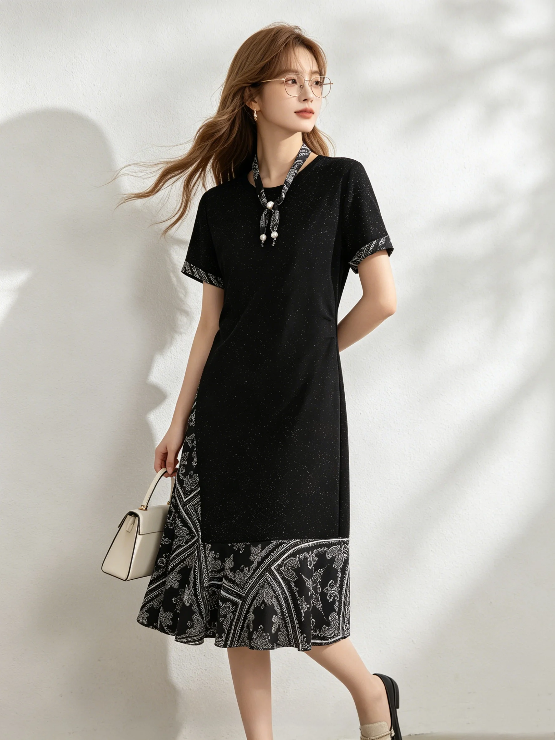 Retro Casual Spliced A-Line Dress Women Summer Short Sleeve round Neck Waist-Cinching Slimming Print Two-Piece Effect Dress
Retro Casual Spliced A-Line Dress Women Summer Short Sleeve round Neck Waist-Cinching Slimming Print Two-Piece Effect Dress