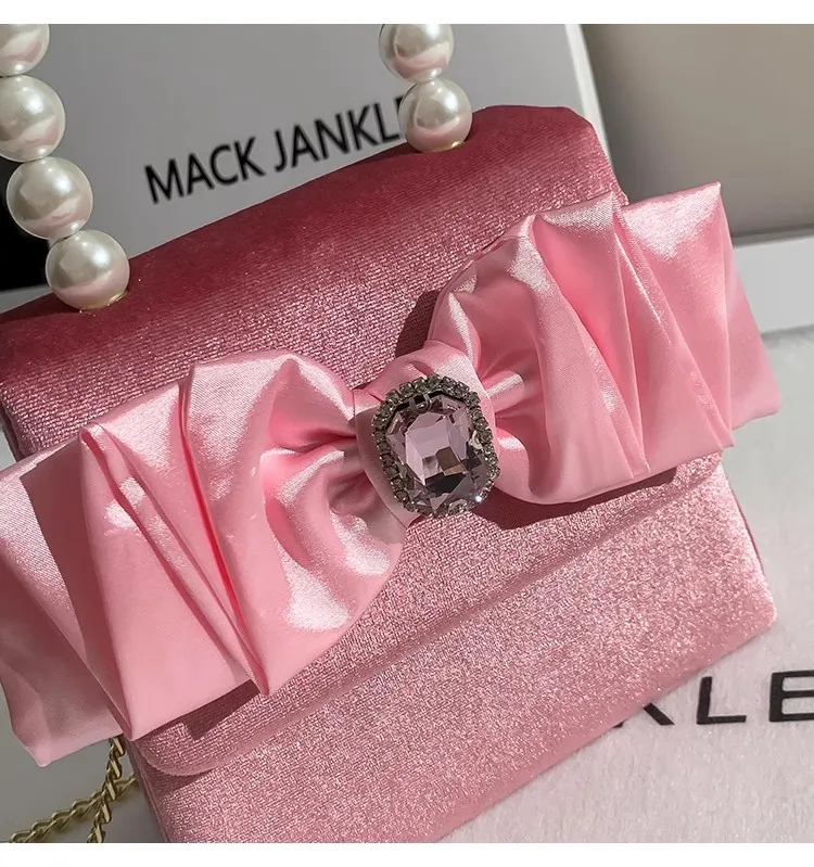 Luxury Designer Velvet Women Handbag Fashion Satin Bow Knot Glitter Diamond Evening Bag Wedding Party Clutch Purse Crossbody Bag
Luxury Designer Velvet Women Handbag Fashion Satin Bow Knot Glitter Diamond Evening Bag Wedding Party Clutch Purse Crossbody Bag