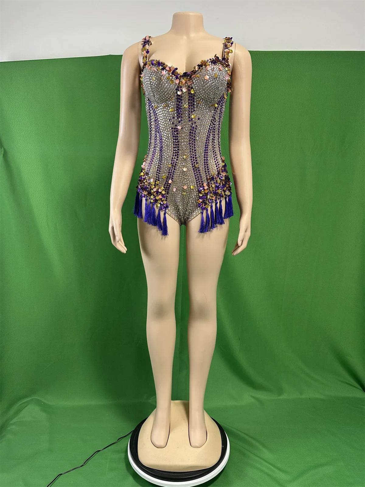 Sparkly Goddess Senior Photoshoot Props Women Rhinestone Sequined Bodysuits Celebrate Las Vegas Show 2025 Drag Queen Costume
Sparkly Goddess Senior Photoshoot Props Women Rhinestone Sequined Bodysuits Celebrate Las Vegas Show 2025 Drag Queen Costume