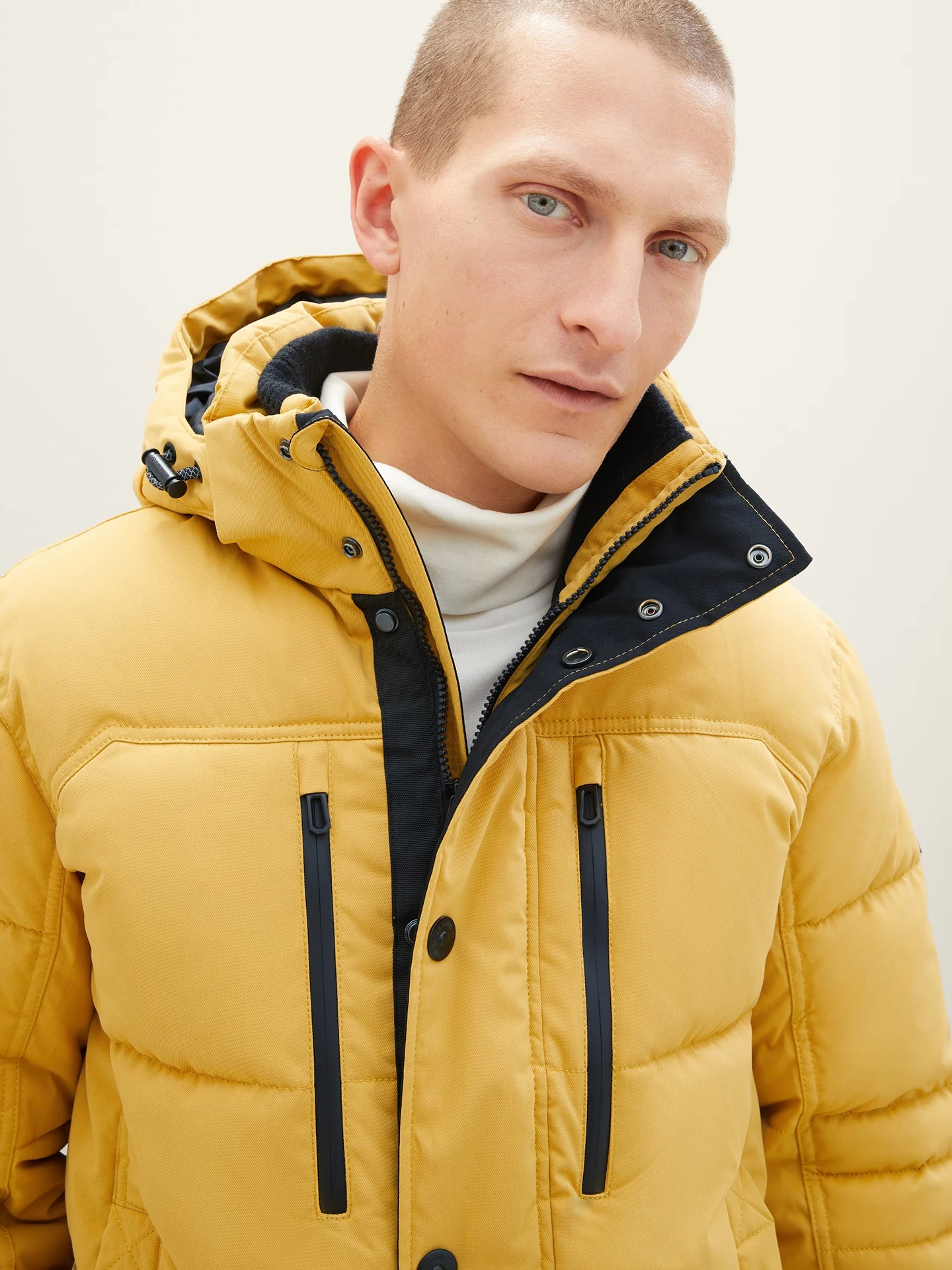 Thickened Tech Cotton Hooded Jacket Men's Outdoor Casual Warm Winter Coat Standard Fit Fashion Urban Polyester Filling Coat
Thickened Tech Cotton Hooded Jacket Men's Outdoor Casual Warm Winter Coat Standard Fit Fashion Urban Polyester Filling Coat