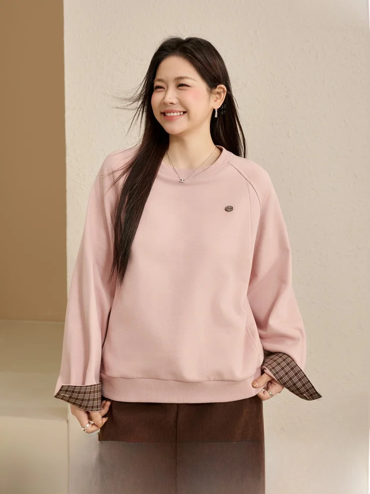 Модный свитер в стиле ретро с клетчатыми манжетами, повседневный, больших размеров, женский, зимний, новый, стильный, удобный, с круглым вырезом, длинный рукав
Модный свитер в стиле ретро с клетчатыми манжетами, повседневный, больших размеров, женский, зимний, новый, стильный, удобный, с круглым вырезом, длинный рукав