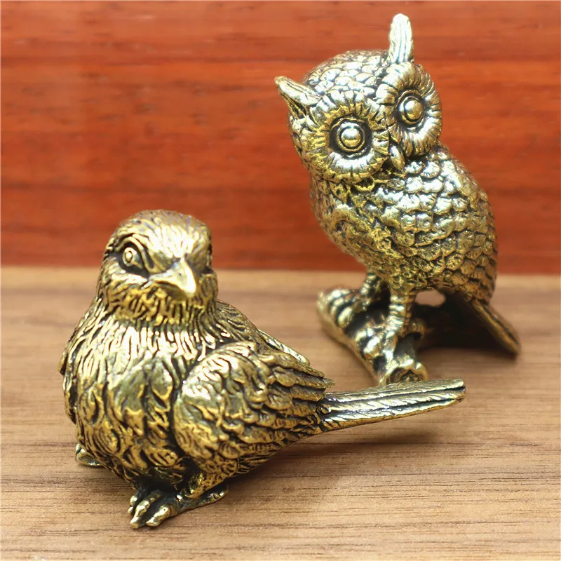 Elegant Brass Owl Bird Sculpture Armor-Inspired Design Ideal for Living Room Decor & Gifts Statues for Home Decor
Elegant Brass Owl Bird Sculpture Armor-Inspired Design Ideal for Living Room Decor & Gifts Statues for Home Decor