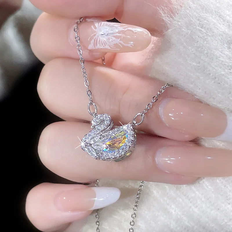 Designer Swan Pendant Necklace Sterling Silver Inlaid Zircon Colored Crystal Women's Shiny Collarbone Chain Jewelry Gift
Designer Swan Pendant Necklace Sterling Silver Inlaid Zircon Colored Crystal Women's Shiny Collarbone Chain Jewelry Gift