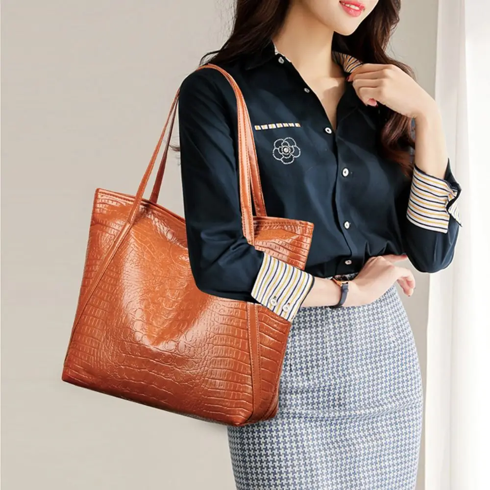 New Tote Bag Crocodile Print Tote Bag Leather Large Capacity Women's Bag Shoulder Bag Women Handbag
New Tote Bag Crocodile Print Tote Bag Leather Large Capacity Women's Bag Shoulder Bag Women Handbag